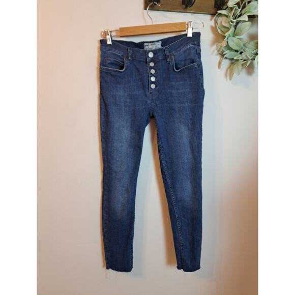 Free People Dark Wash Denim Button Fly 9" Rise Jeans Skinny Sz W 28 - Picture 1 of 7